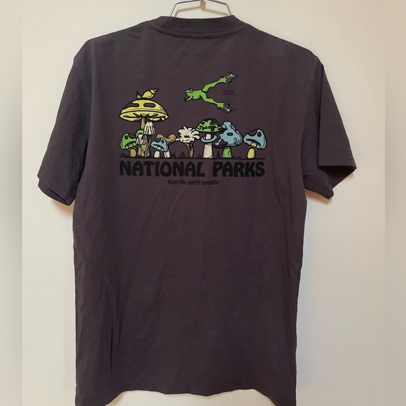 NWOT Parks Project National Parks Fungi Pocket Tee Size Small - Picture 7 of 12